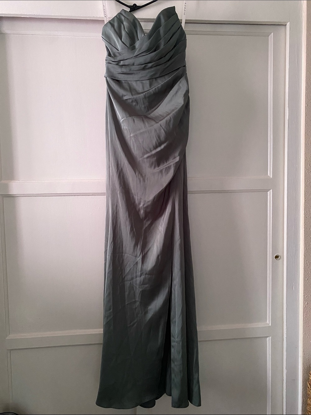 Elegant Strapless Green Evening Dress